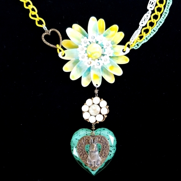 Repurposed Assemblage Vintage Necklace - Picture 4 of 10